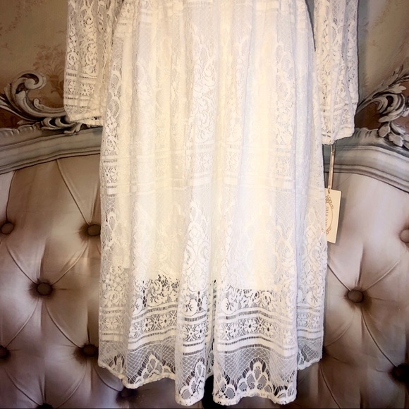 NWT- Mia Joy Folie Holly Dress in Cream Lace - Picture 4 of 8